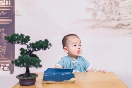 试管代怀生子合法吗宝宝总是抠鼻子